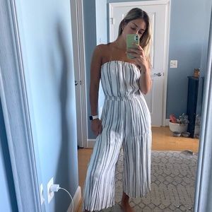 ⚡️URABN OUTFITTERS jumpsuit